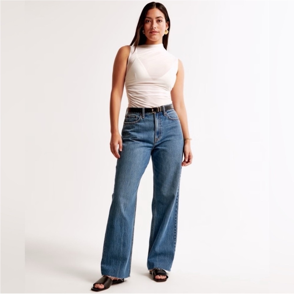 Abercrombie & Fitch The Loose High Rise Curve Love Jeans‎ 24 Short Blue